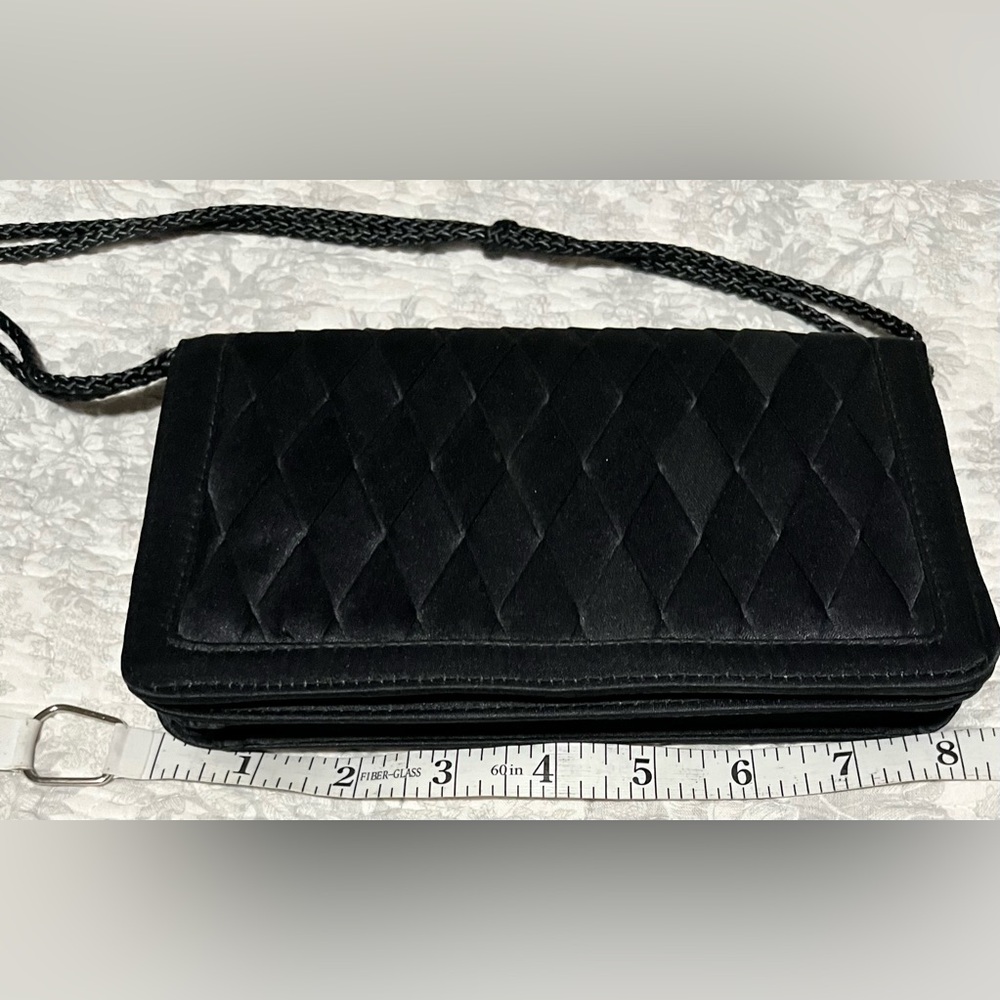 Source Unknown Black Quilted Crossbody Bag